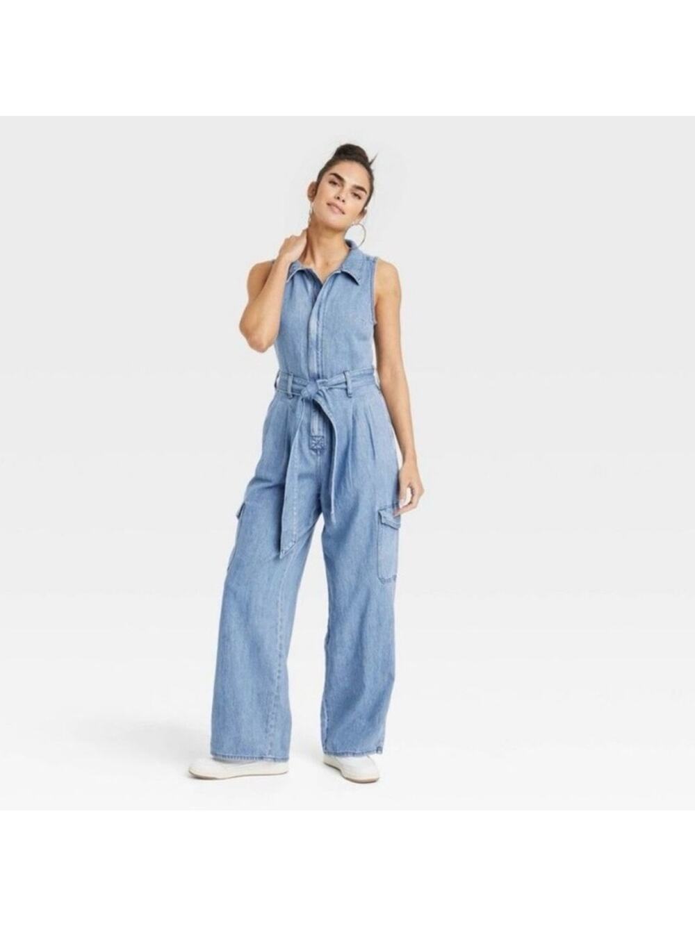 Adorable Universal Thread Blue Denim Overalls with Zipper Front, Size 00